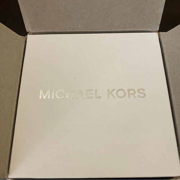 NEW Michael Kors Runway Chronograph‎ Watch 38mm Rose Gold - 100M Water Resistant